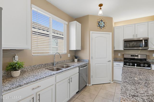 10654 W Harrigan Drive, Marana, AZ 85653