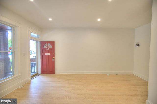 608 E 33RD ST, Baltimore, MD 21218