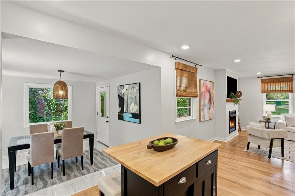 Image 15 of property listing at 1172 Blueberry Trail, Decatur, GA 30033