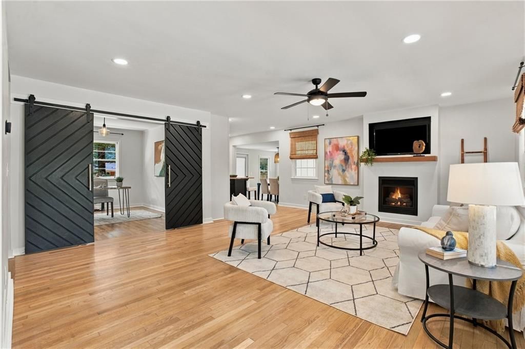 Image 3 of property listing at 1172 Blueberry Trail, Decatur, GA 30033