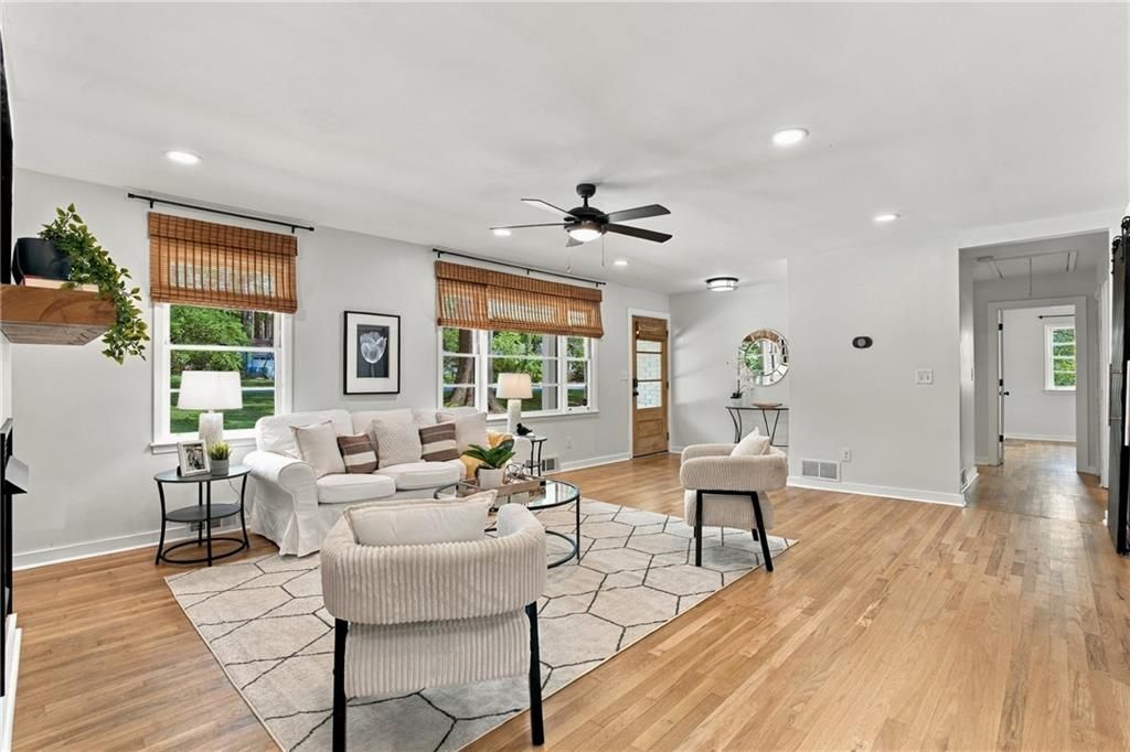 Image 5 of property listing at 1172 Blueberry Trail, Decatur, GA 30033