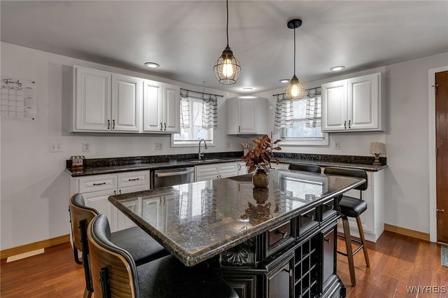 17 Fath Drive, Cheektowaga, NY 14225