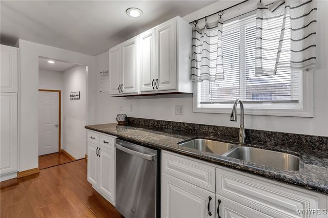 17 Fath Drive, Cheektowaga, NY 14225