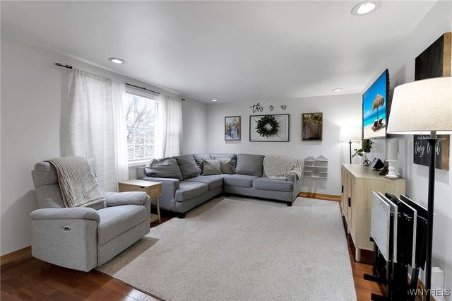 17 Fath Drive, Cheektowaga, NY 14225