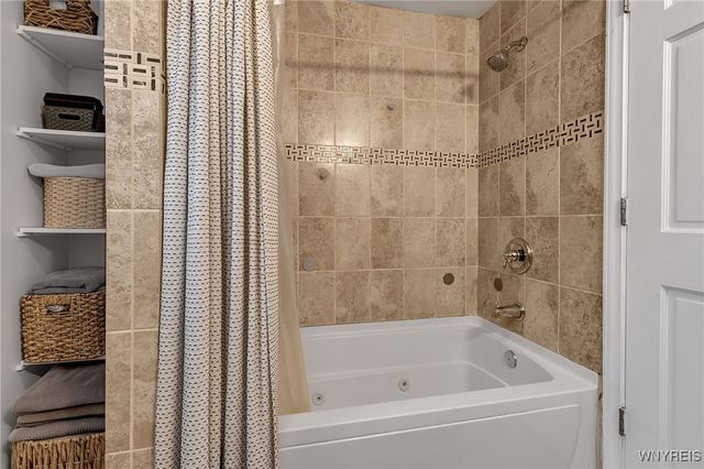 17 Fath Drive, Cheektowaga, NY 14225