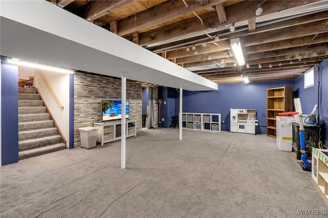 17 Fath Drive, Cheektowaga, NY 14225