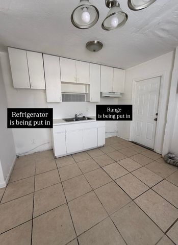 865 W 3RD Street, Riviera Beach, FL 33404