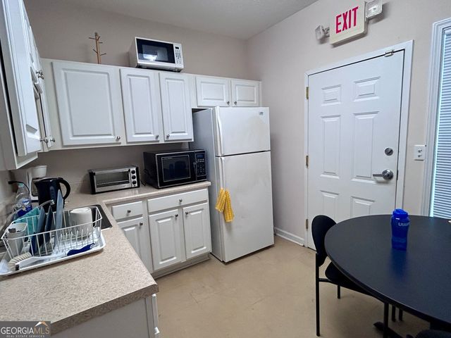 500 Lanier Avenue W 902, Fayetteville, GA 30214