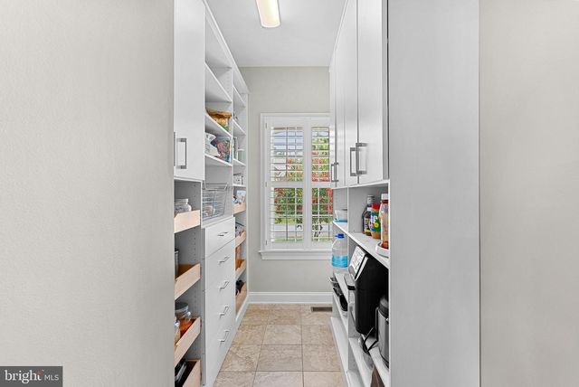 22391 CONSERVANCY DR, Ashburn, VA 20148