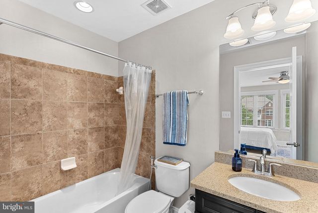 22391 CONSERVANCY DR, Ashburn, VA 20148