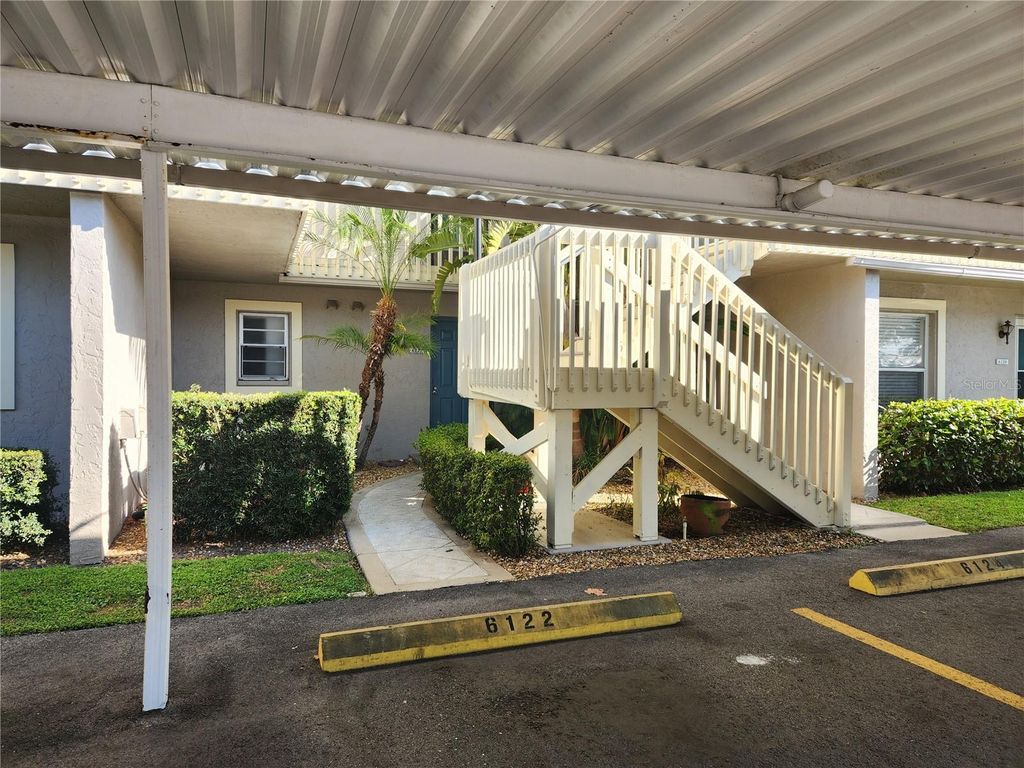 Image 2 of property listing at 6122 7TH AVENUE W, Bradenton, FL 34209