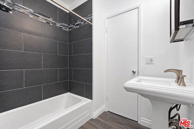 6160 Whitsett Avenue 10, North Hollywood (los Angeles), CA 91606