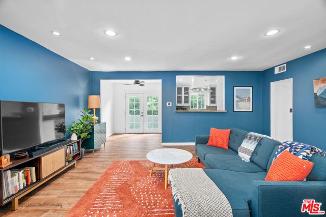 6160 Whitsett Avenue 10, North Hollywood (los Angeles), CA 91606