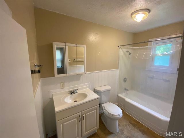 454 Northridge Drive, Riverview, MO 63137
