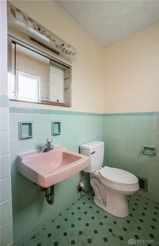 2230 Fairport Avenue, Dayton, OH 45406