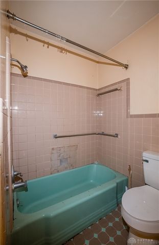2230 Fairport Avenue, Dayton, OH 45406
