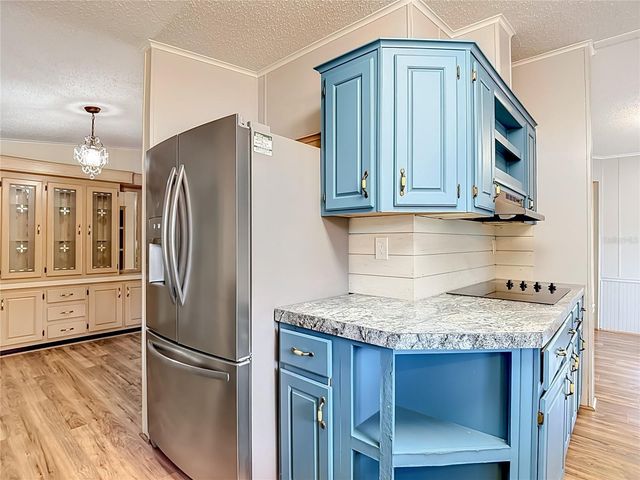 38906 ALSTON AVENUE, Zephyrhills, FL 33542