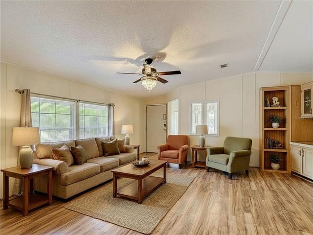 38906 ALSTON AVENUE, Zephyrhills, FL 33542