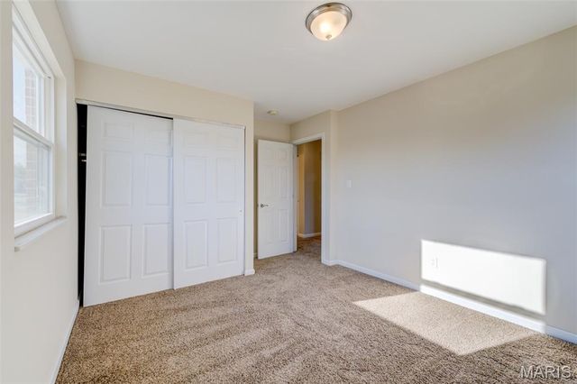 7057 Howdershell Road, Hazelwood, MO 63042