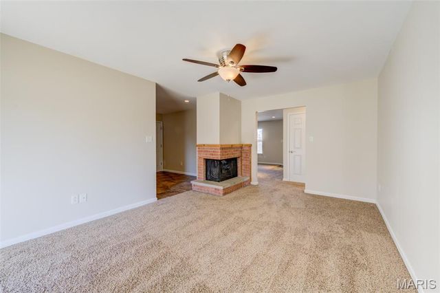 7057 Howdershell Road, Hazelwood, MO 63042