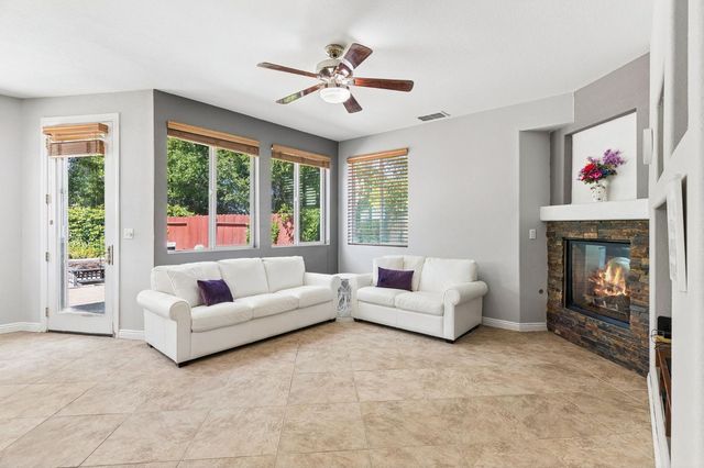 600 Fisher Cir, Folsom, CA 95630
