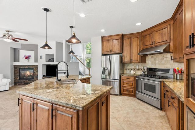 600 Fisher Cir, Folsom, CA 95630