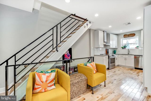 2516 S HICKS ST, Philadelphia, PA 19145