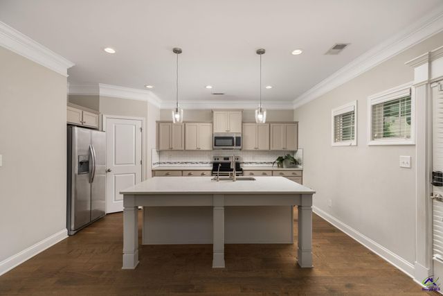 107 Taylor Leigh Court, Kathleen, GA 31047