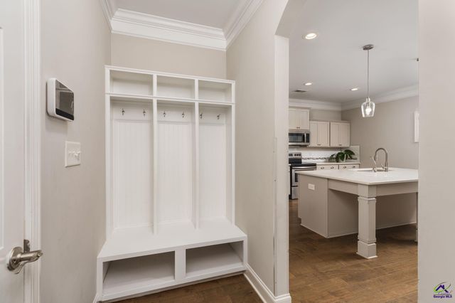 107 Taylor Leigh Court, Kathleen, GA 31047