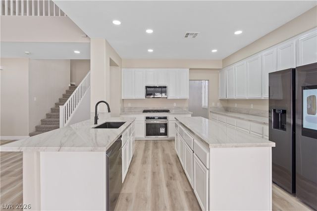 9272 West Viking Road, Las Vegas, NV 89147