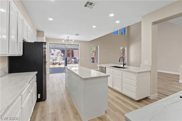 9272 West Viking Road, Las Vegas, NV 89147