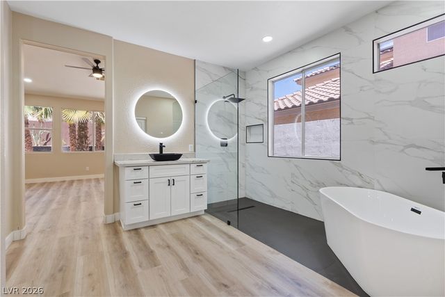 9272 West Viking Road, Las Vegas, NV 89147