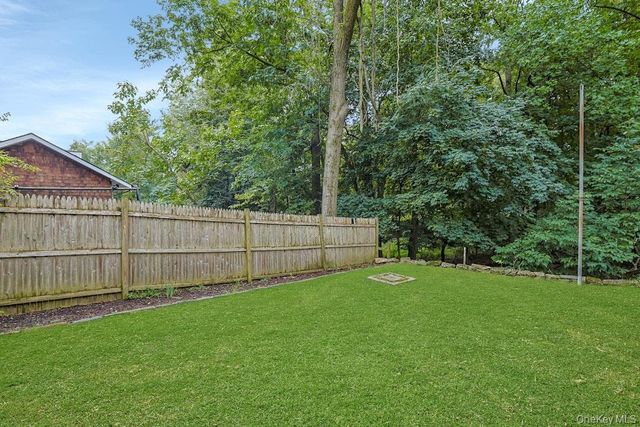 20 Ravensdale Road, Hastings-on-hudson, NY 10706