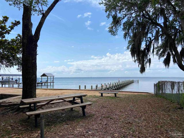 2726 Sanibel Pl, Gulf Breeze, FL 32563
