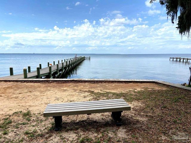 2726 Sanibel Pl, Gulf Breeze, FL 32563