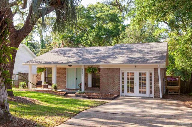 2726 Sanibel Pl, Gulf Breeze, FL 32563