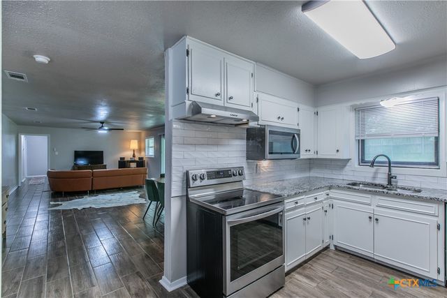 213 E Upshaw Avenue, Temple, TX 76501