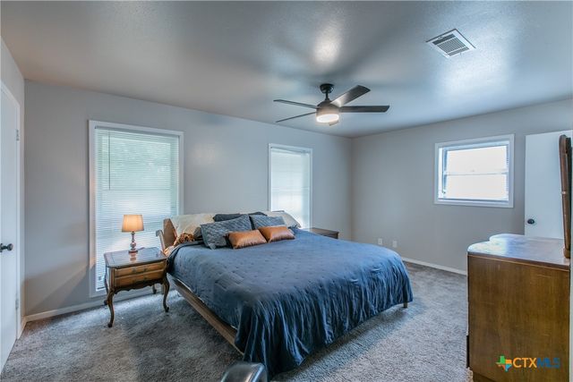 213 E Upshaw Avenue, Temple, TX 76501