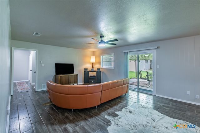 213 E Upshaw Avenue, Temple, TX 76501
