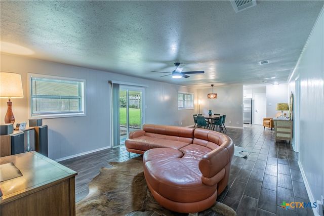 213 E Upshaw Avenue, Temple, TX 76501