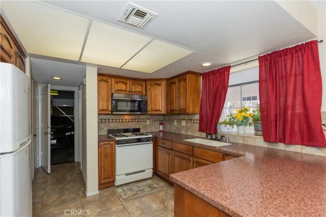 422 Sherwood Place, Tehachapi, CA 93561
