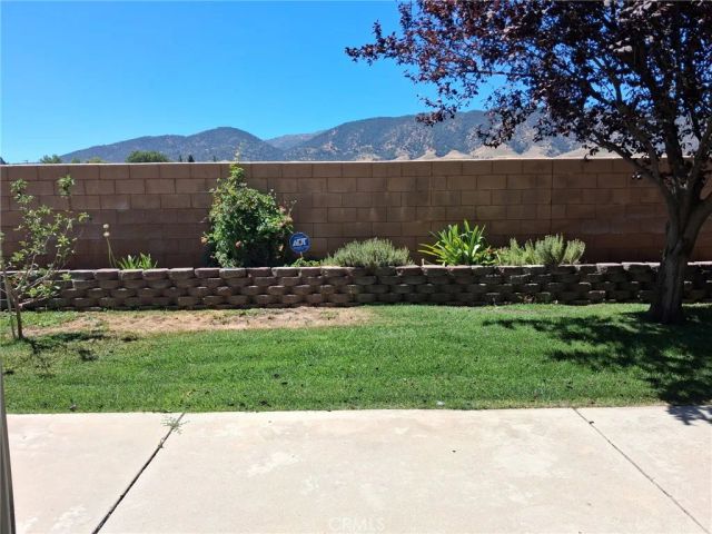 422 Sherwood Place, Tehachapi, CA 93561