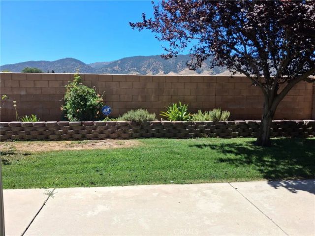 422 Sherwood Place, Tehachapi, CA 93561