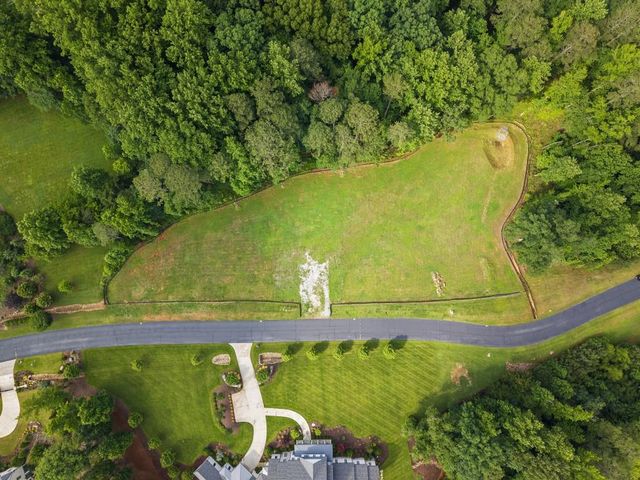 535 Lost River Bnd, Milton, GA 30004