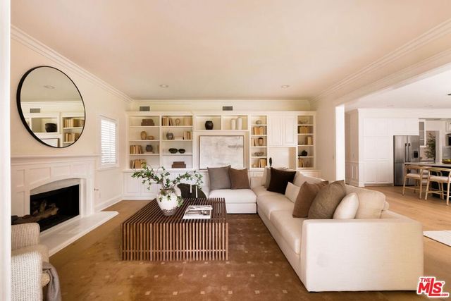 4381 Ave. Lemp Avenue, Los Angeles, CA 91604