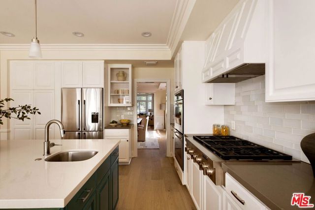 4381 Ave. Lemp Avenue, Los Angeles, CA 91604