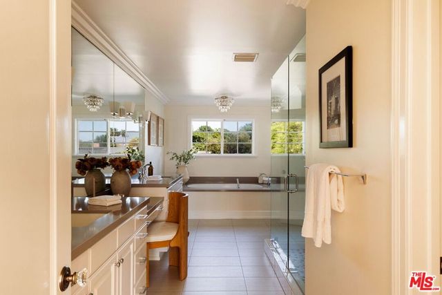4381 Ave. Lemp Avenue, Los Angeles, CA 91604