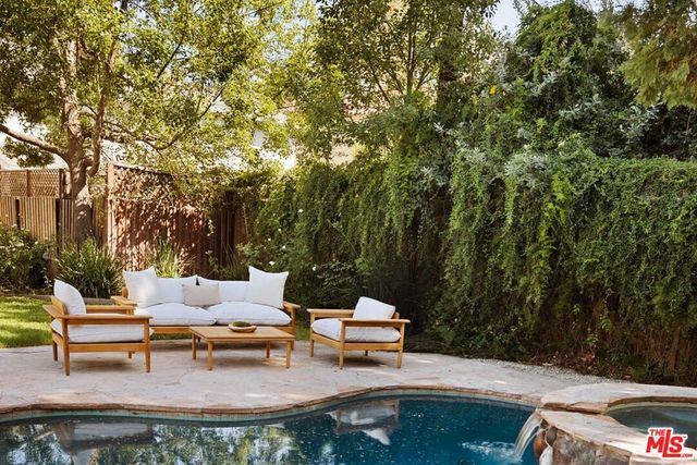 4381 Ave. Lemp Avenue, Los Angeles, CA 91604