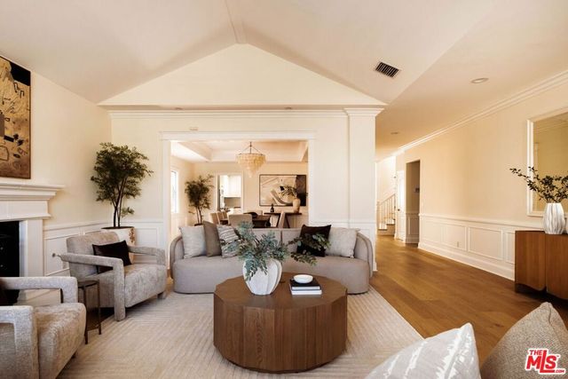 4381 Ave. Lemp Avenue, Los Angeles, CA 91604