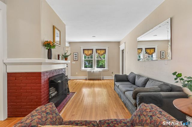 17 Ridge Road, Danbury, CT 06810